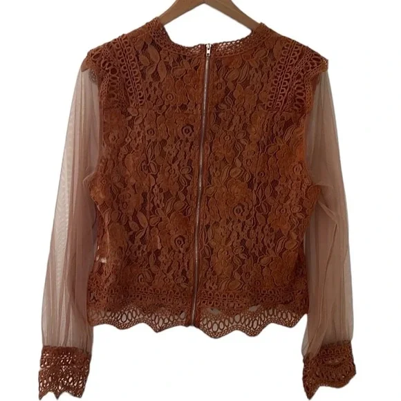 Hazel Lace Boho Top - Picture 11 of 11